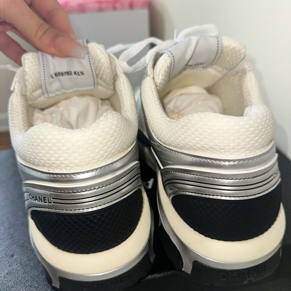 *SOLD* - Picture 6 of 11